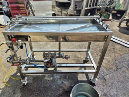 Special cleaning machine (insulating becklight box)