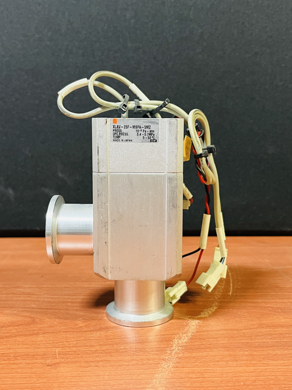 SMC High Vacuum Valve XLAV-25F-M9PA-5MZ 고진공 밸브 | [중고] SMC, 화학 · 유공압 ...