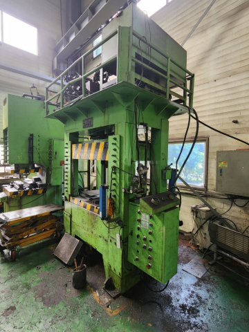 Hydraulic Press Product Image