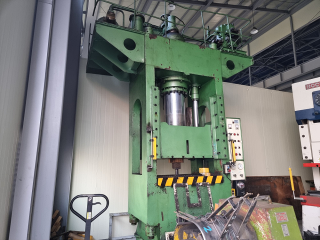 Hydraulic Press Product Image