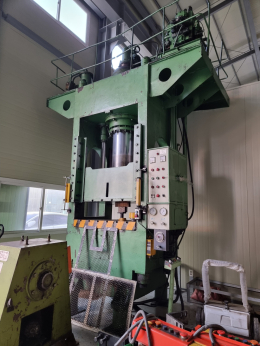 Hydraulic Press Product Image 5