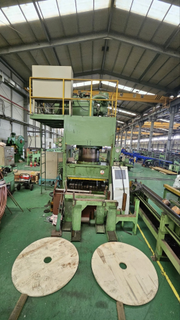 Hydraulic Press Product Image 2