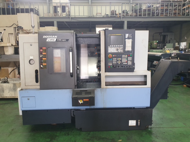 CNC선반 2016년 LYNX220G-S