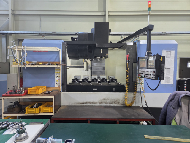 수직형 머시닝센터 MYNX7500