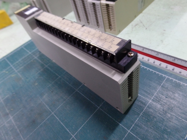OMRON OUTPUT UNIT C500-OC223 / 3G2A5-OC223 | [중고] OMRON, 자동화 · 로봇 · 계측 ...
