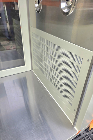 Used Air Shower Booth 국산 매우양호한상태 중고 소형 에어샤워부스 클린룸 출입 관리 장비 제품 이미지