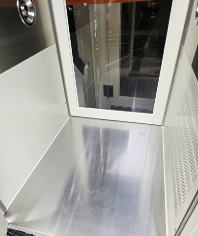 Used Air Shower Booth 국산 매우양호한상태 중고 소형 에어샤워부스 클린룸 출입 관리 장비 제품 이미지