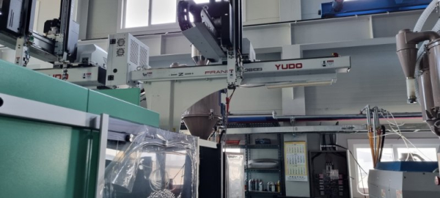 우진사출기 TB-200G5 200톤 하이브리드타입 (2022년 3월)-동일사양 5식 제품 이미지