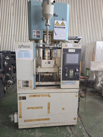 니가타전동 단동입형기30톤