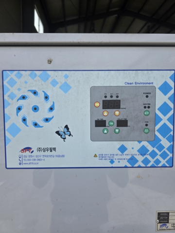 Dust Collector (Cartridge Type, Indoor, 24 m³/min, 230 mmAq) 2HP 제품 이미지