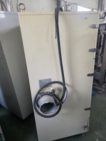 Dust collector (bag type, indoor use, 25 m³/min, 200 mmAq) 2HP 제품 이미지