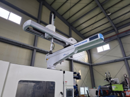 Uzjin Injection 550-ton DL550S Hybrid Type 제품 이미지 3