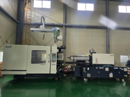 Uzjin Injection 550-ton DL550S Hybrid Type 제품 이미지 1